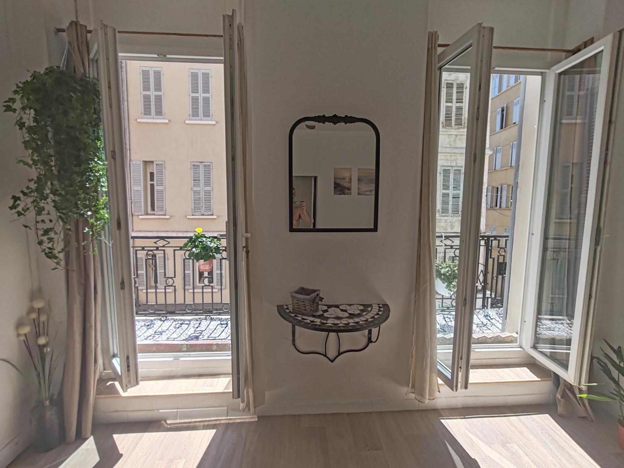 マルセイユT3 Grand Balcon Au Coeur Du Vieux Portアパートメント エクステリア 写真