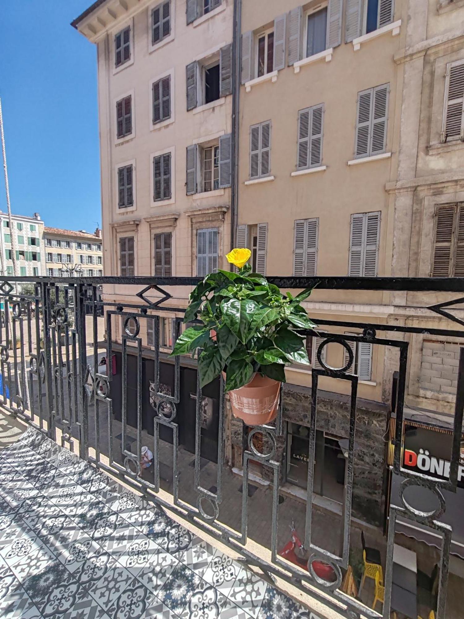 マルセイユT3 Grand Balcon Au Coeur Du Vieux Portアパートメント エクステリア 写真